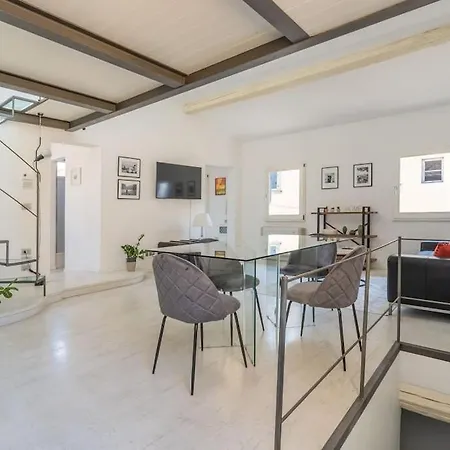 Apartament Lion 32 *